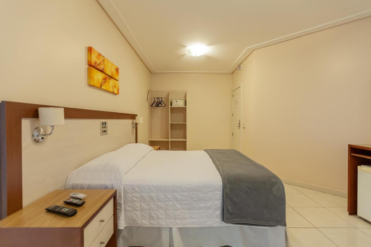 Tri Hotel Executive Criciuma คริซิอูมา ภายนอก รูปภาพ