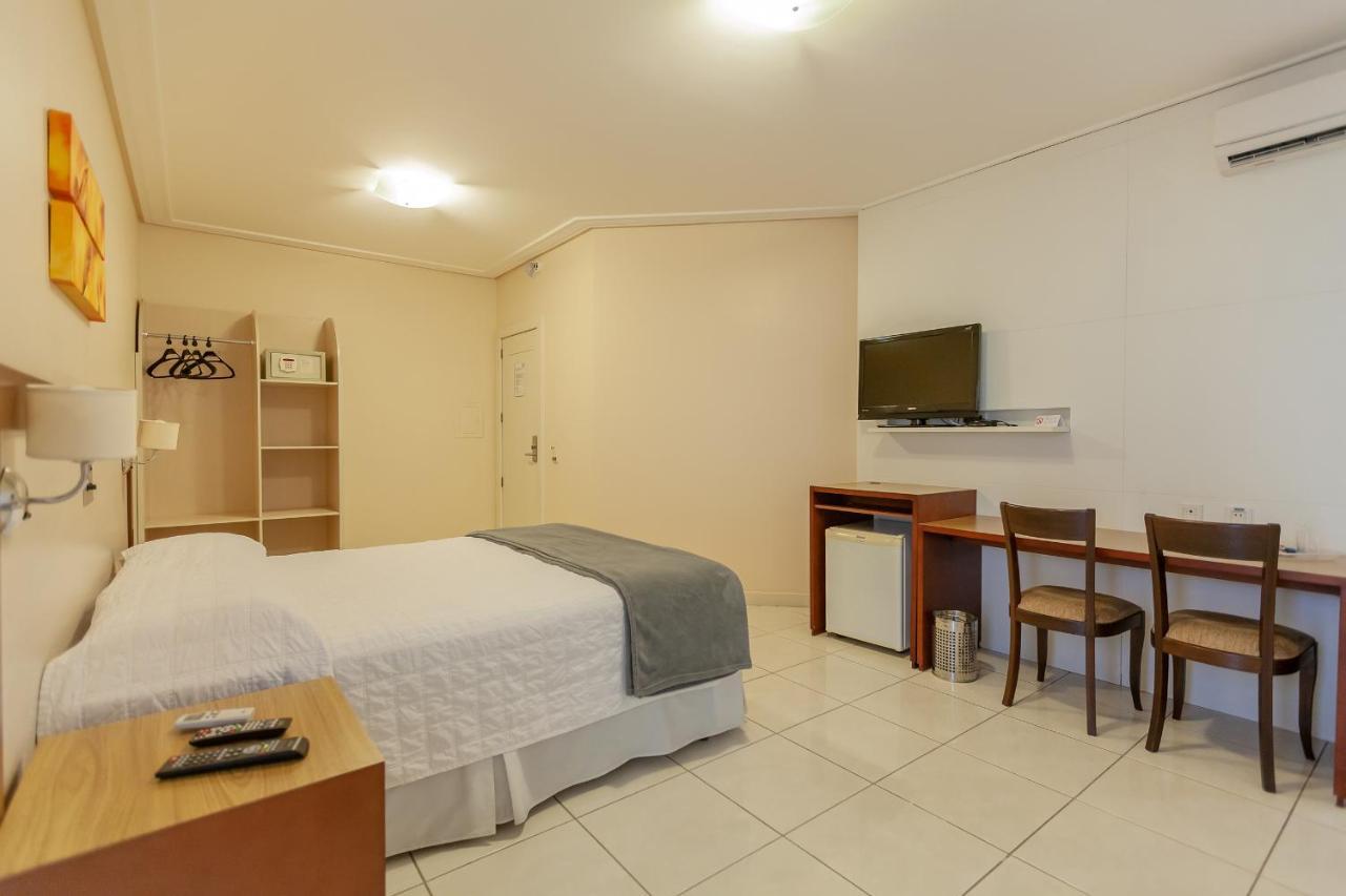 Tri Hotel Executive Criciuma คริซิอูมา ภายนอก รูปภาพ