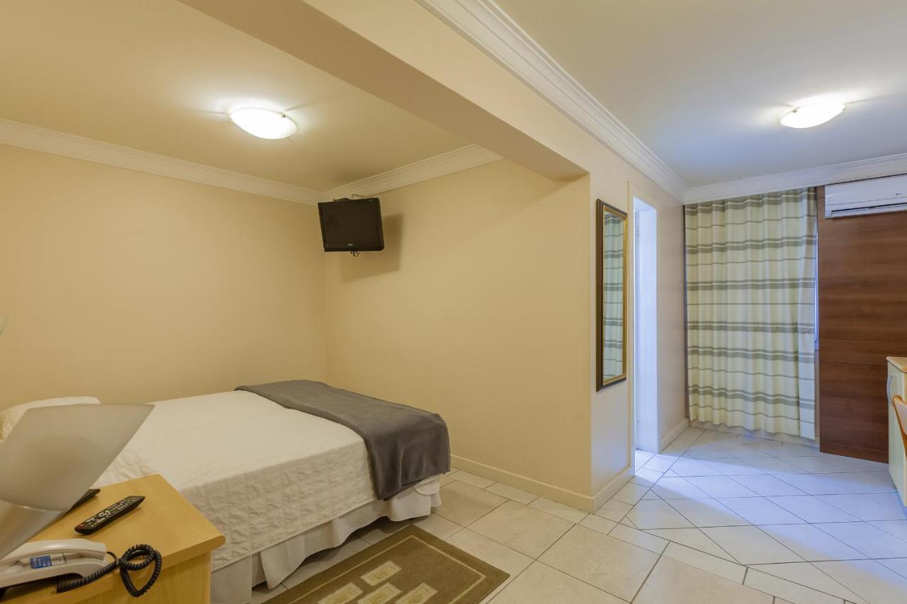Tri Hotel Executive Criciuma คริซิอูมา ภายนอก รูปภาพ